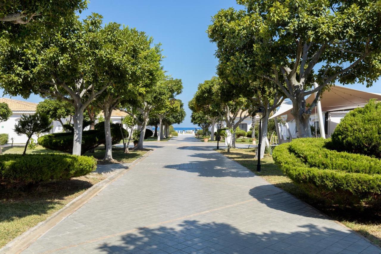 Voi Le Muse Essentia Hotel Zambrone Bagian luar foto