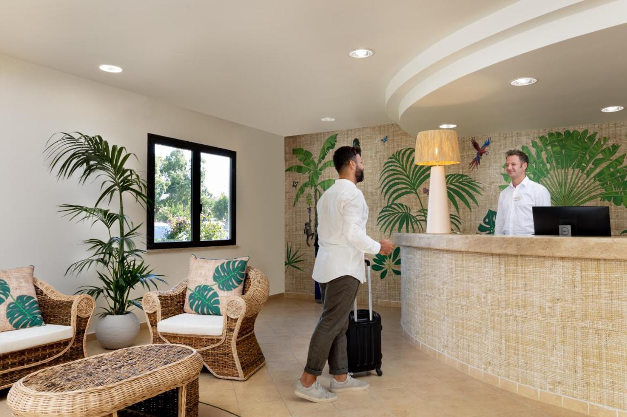 Voi Le Muse Essentia Hotel Zambrone Bagian luar foto